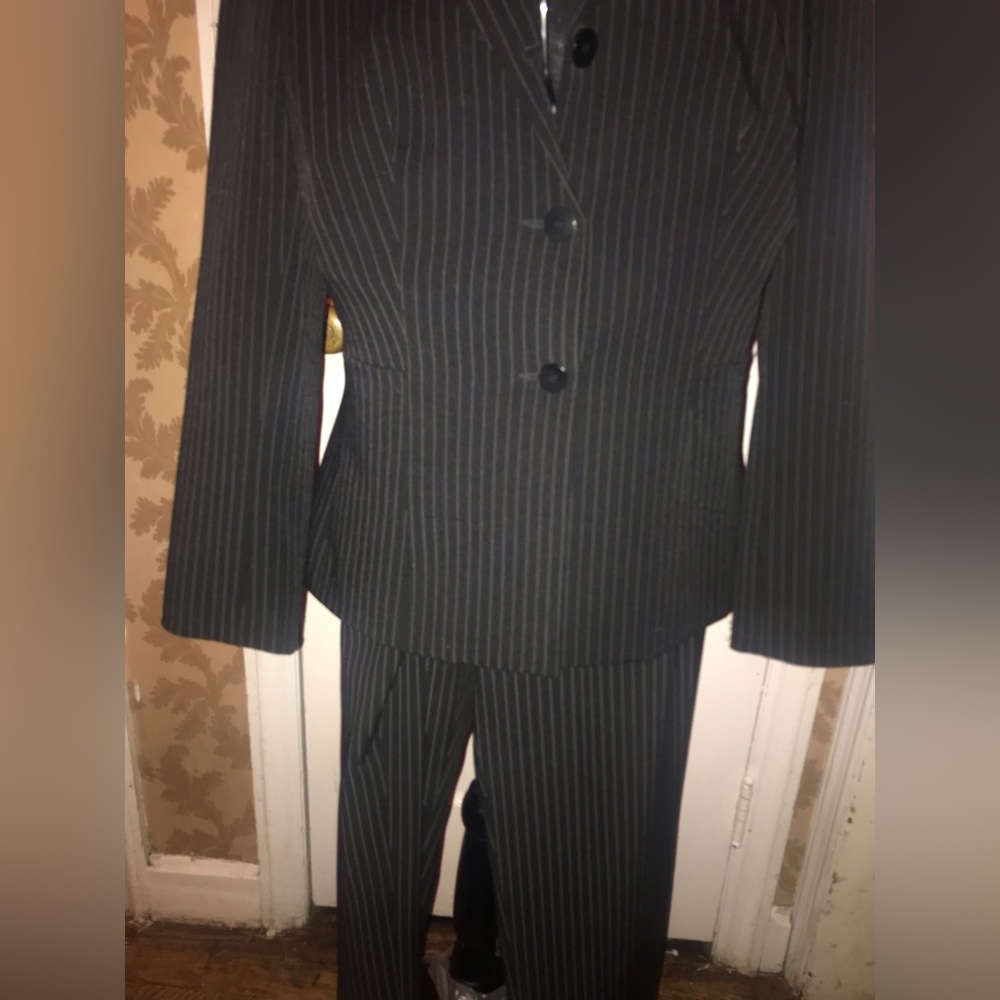 Women 2 piece suit